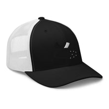 Cargar imagen en el visor de la galería, Gorra SPIKES trucker