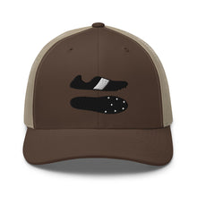 Cargar imagen en el visor de la galería, Gorra SPIKES trucker