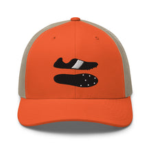 Cargar imagen en el visor de la galería, Gorra SPIKES trucker
