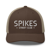 Cargar imagen en el visor de la galería, Gorra SPIKES trucker
