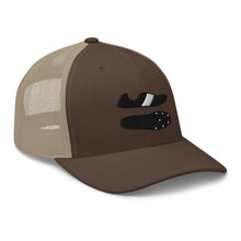 Load image into Gallery viewer, Gorra SPIKES trucker
